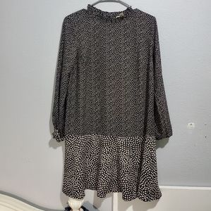 Polka dots black and white dress